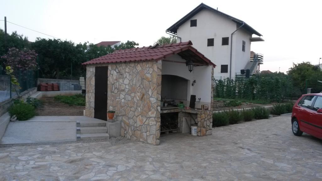 Vila Suzana Tribalj Exteriér fotografie