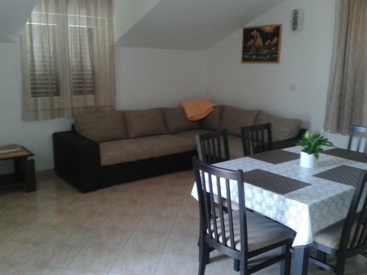 Vila Suzana Tribalj Exteriér fotografie